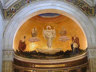 اروع صور تجلي يسوع المسيح Mt_Tabor_Church_of_Transfiguration_mural,_tb_n040200