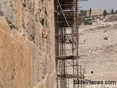 Temple Mount bulge from west