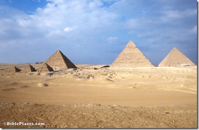 Three great pyramids from horseback, 89-26tb